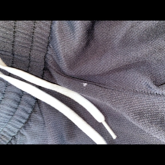 ✨3/$25✨Reebok shorts - Picture 5 of 5